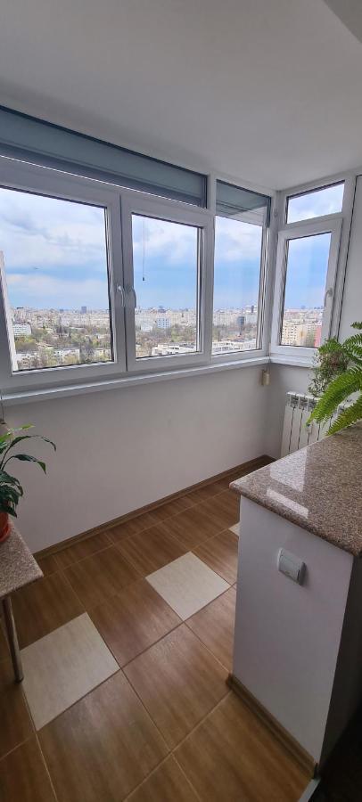 Perfect View Apartament 2 Rooms Self Check-In Bucarest Esterno foto