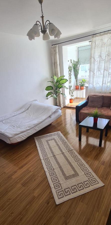 Perfect View Apartament 2 Rooms Self Check-In Bucarest Esterno foto