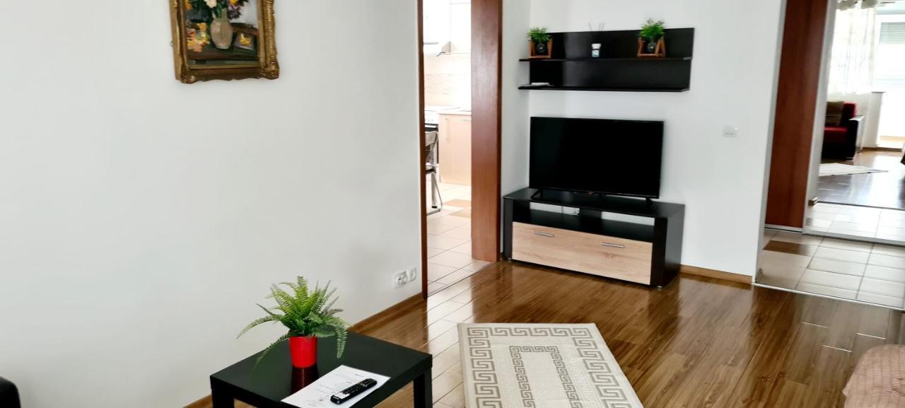 Perfect View Apartament 2 Rooms Self Check-In Bucarest Esterno foto